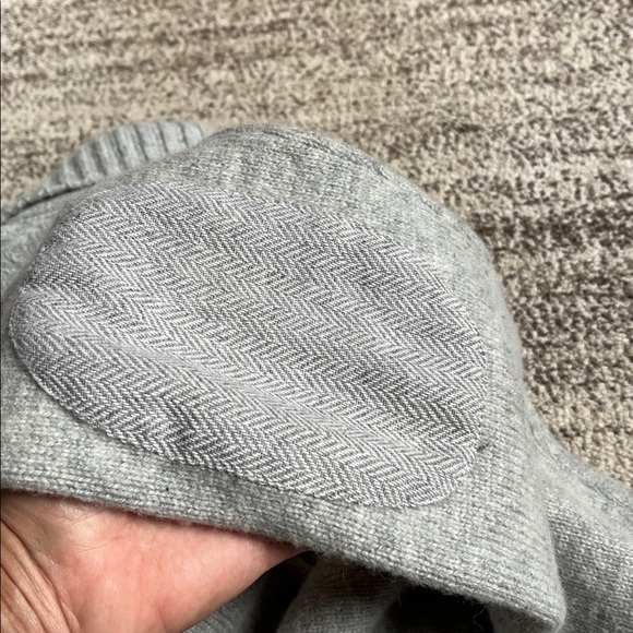 Ted baker wool blend grey pullover, great preowned condition, fits medium man - Picture 10 of 15